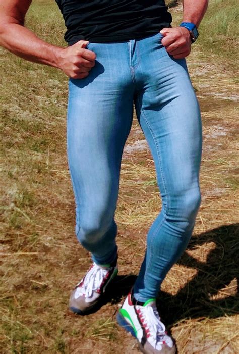 mens pants bulge